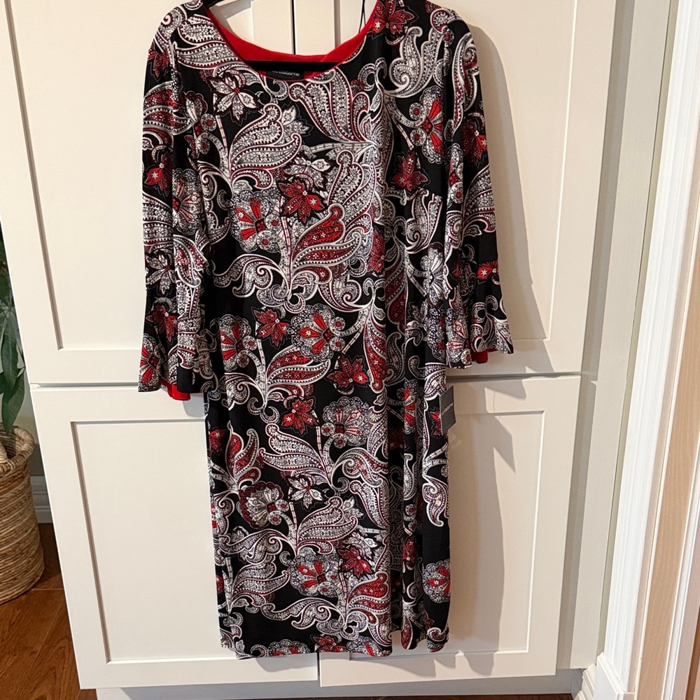 NWT Liz Claiborne Black Dress with Red and White Paisley Print